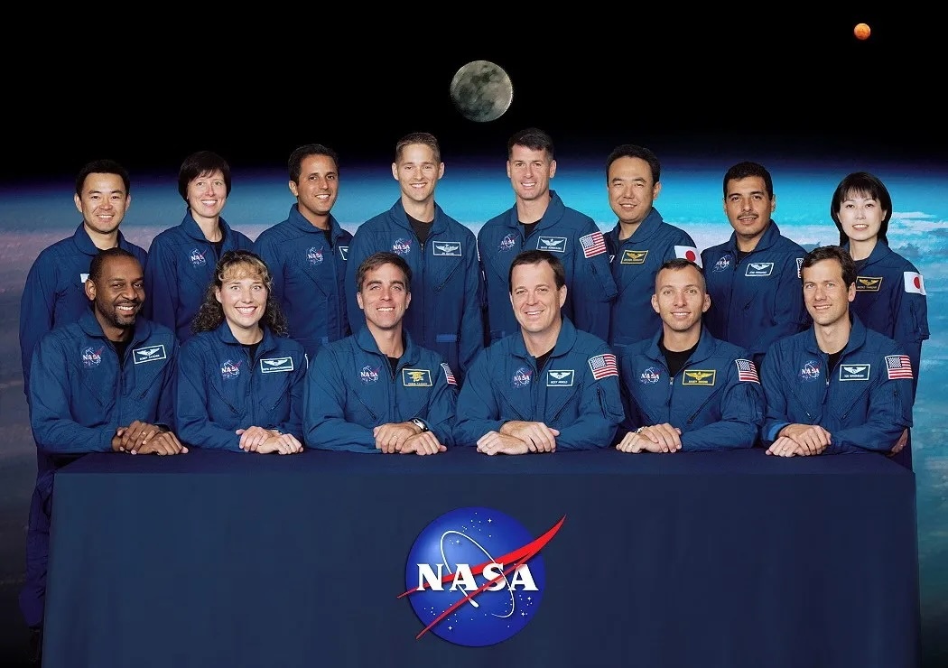 group-19-1-nasa-and-jaxa-group-photo