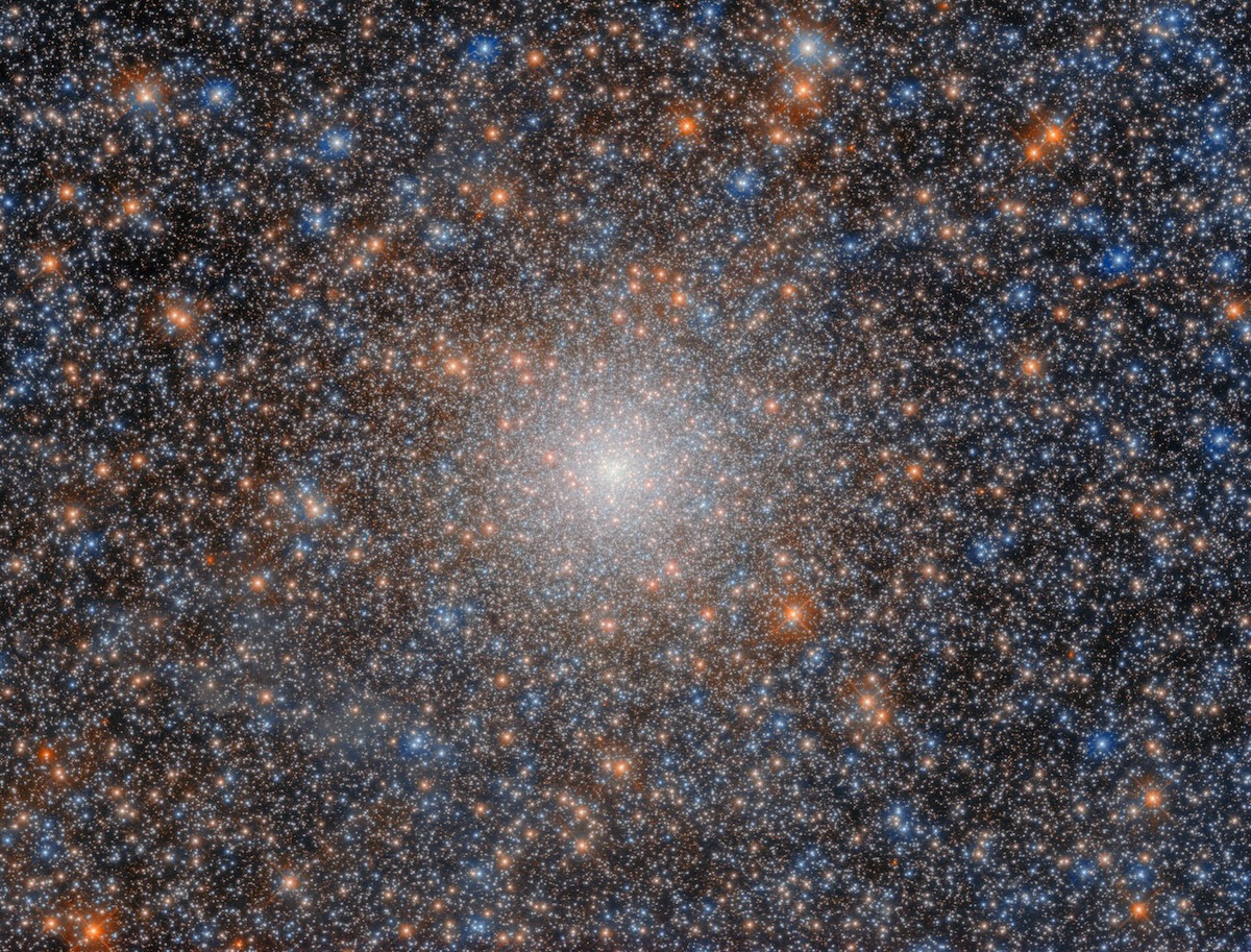 hubble-ngc2005-potw2424a