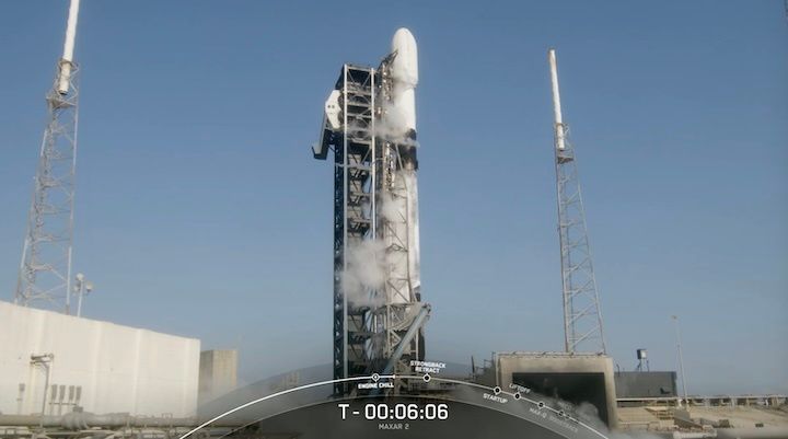 spacex-falcon9-maxar-launch-aa